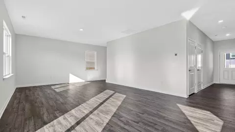 Living - 836 Comice Pear Way, Willow Spring, NC 27592 photo 4 of 6