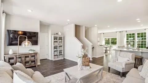 219 Winding Rd, Easton, PA 18040
