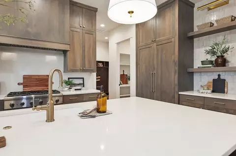 Kitchen - 320 N Palmer Ln, Eagle, ID 83616 photo 1 of 2