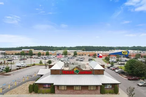 Exterior - 2083 E Paces Trl, Darlington, SC 29532 photo 6 of 9