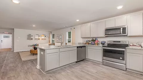 Kitchen - 2083 E Paces Trl, Darlington, SC 29532 photo 1 of 3