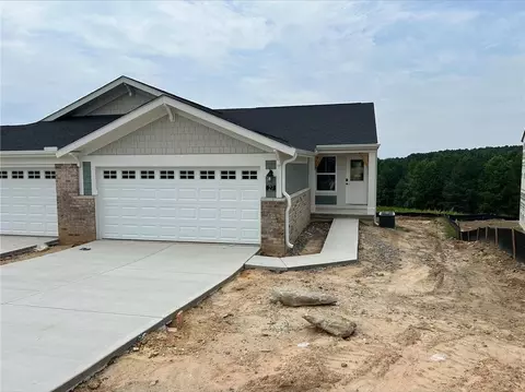 27 Village Dr UNIT 27-B, Dawsonville, GA 30534