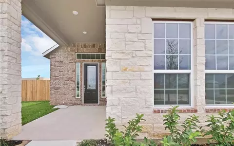 Exterior - 2013 Trophy Dr, Heath, TX 75126 photo 4 of 11