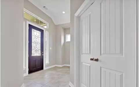 Entry Way - 2013 Trophy Dr, Heath, TX 75126 photo 1 of 3