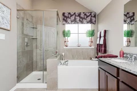 Bath - 1020 Trellis Pass, Brenham, TX 77833 photo 1 of 2