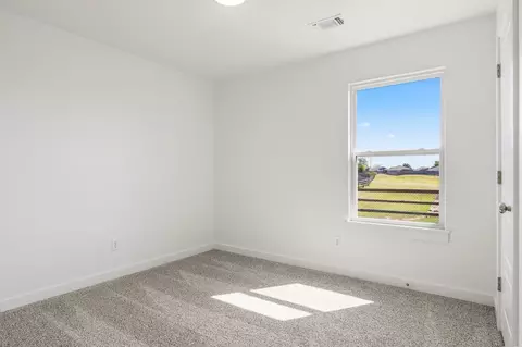 Bedroom - 16212 Wolf Creek Way, Moore, OK 73170 photo 3 of 6
