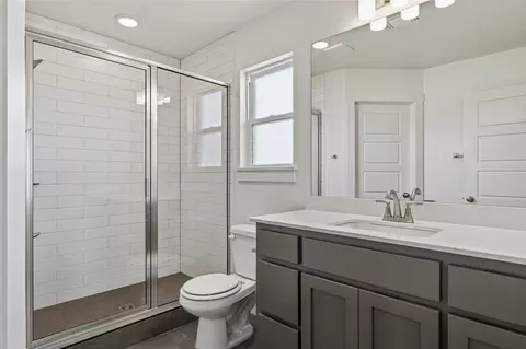 Bath - 16212 Wolf Creek Way, Moore, OK 73170 photo 1 of 2