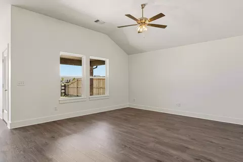 Living - 16212 Wolf Creek Way, Moore, OK 73170 photo 2 of 3