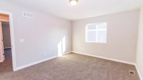 Bedroom - 930 E Drahner Rd, Oxford, MI 48371 photo 8 of 11