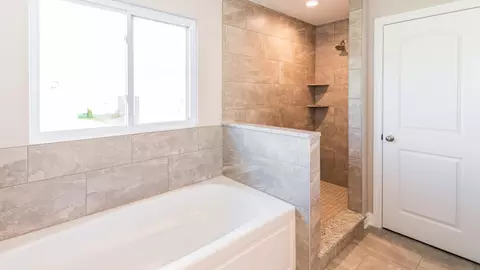 Bath - 930 E Drahner Rd, Oxford, MI 48371 photo 2 of 11