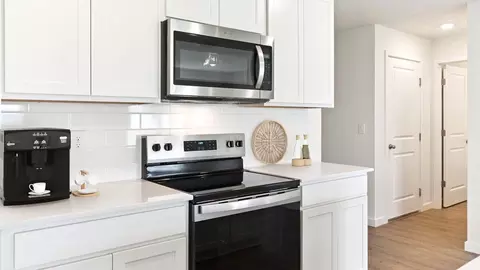 Kitchen - 21 Sprout Ln, Ormond Beach, FL 32174 photo 2 of 2