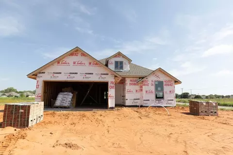 12201 SW 32nd Pl, Yukon, OK 73099