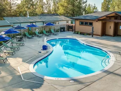 Exterior - 63700 Cascade Village Dr, Bend, OR 97701 photo 7 of 20
