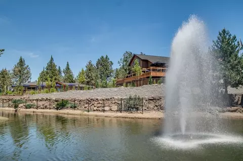 View/Area - 63700 Cascade Village Dr, Bend, OR 97701 photo 25 of 29