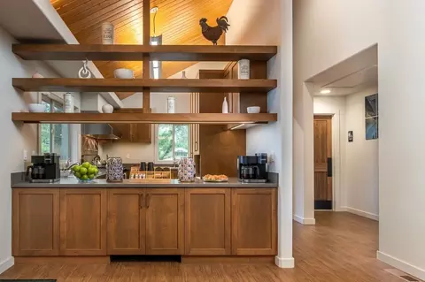 Entry Way - 63700 Cascade Village Dr, Bend, OR 97701 photo 3 of 3