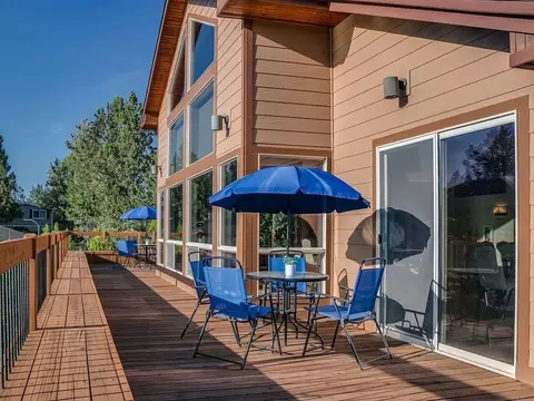 Exterior - 63700 Cascade Village Dr, Bend, OR 97701 photo 3 of 20