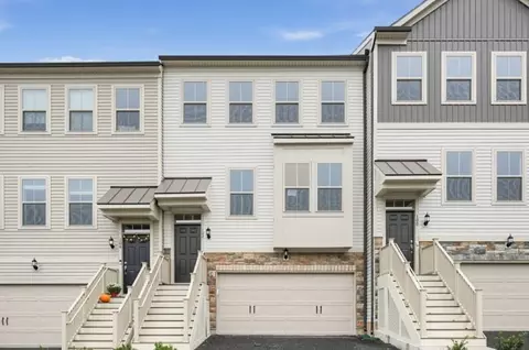 102 Beacon Ct, Royersford, PA 19468