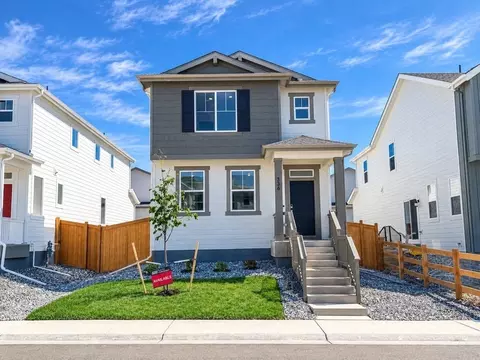 336 N Bersshine Ct, Watkins, CO 80137