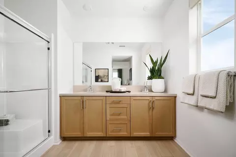 Bath - 16017 W Preserve Loop, Chino, CA 91708 photo 1 of 1