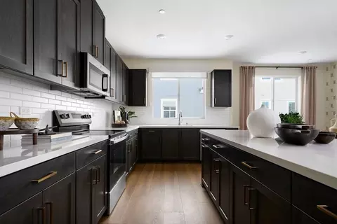 Kitchen - 16017 W Preserve Loop, Chino, CA 91708 photo 6 of 7