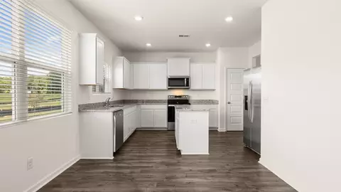 Kitchen - 8 Hampton Locust Grove Road, Hampton, GA 30228 photo 2 of 4