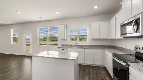Kitchen - 8 Hampton Locust Grove Road, Hampton, GA 30228 photo 1 of 4