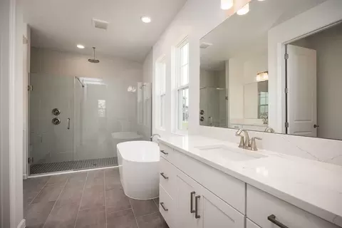 Bath - 5328 Teirgarten St, Saint Cloud, FL 34771 photo 2 of 3