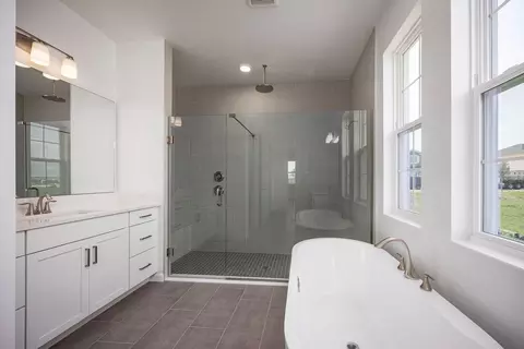Bath - 5328 Teirgarten St, Saint Cloud, FL 34771 photo 3 of 3