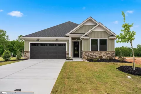 232 Creekside Cir, Williamston, SC 29697