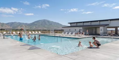 Exterior - 1102 W 1580 N, Salem, UT 84653 photo 5 of 7