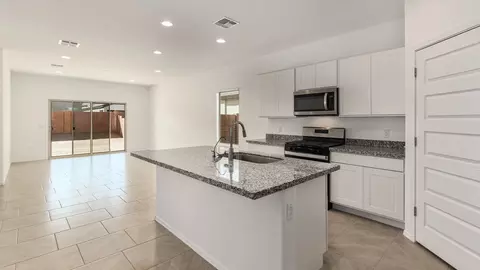 Kitchen - 14011 E Canidae Dr, Vail, AZ 85641 photo 2 of 6