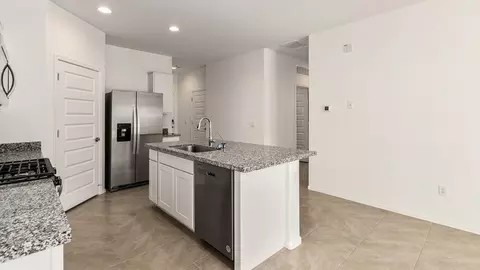 Kitchen - 14011 E Canidae Dr, Vail, AZ 85641 photo 1 of 6
