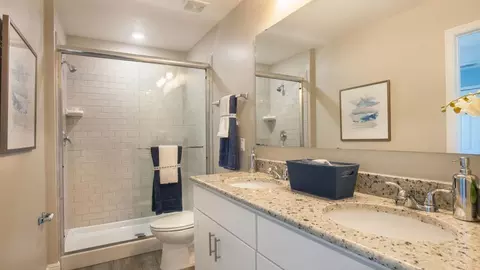 Bath - 569 Broadoak Dr, Dundee, FL 33838 photo 6 of 6
