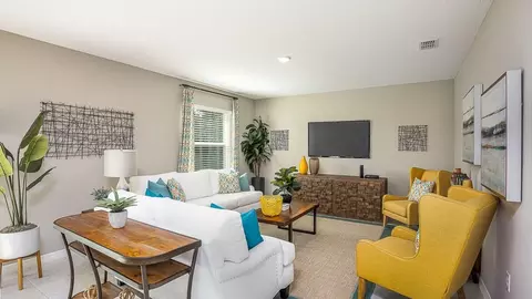 Living - 569 Broadoak Dr, Dundee, FL 33838 photo 2 of 3