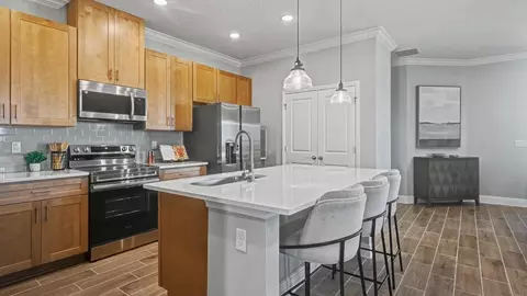 Kitchen - 569 Broadoak Dr, Dundee, FL 33838 photo 6 of 6