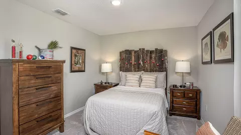 Bedroom - 569 Broadoak Dr, Dundee, FL 33838 photo 5 of 10