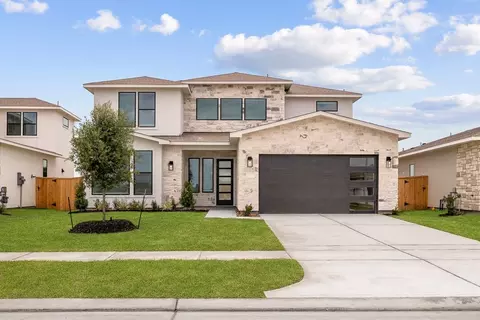 Exterior - 1908 Greenbrier Ct, Rosenberg, TX 77471 photo 7 of 10