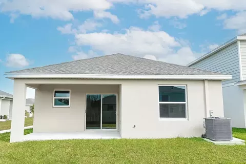 Exterior - 4638 Hawthorn Ave, Parrish, FL 34219 photo 7 of 9