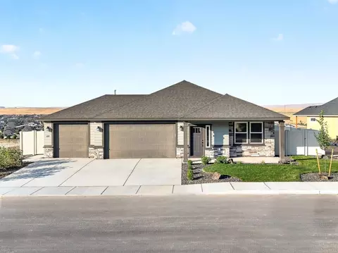 6891 W 24th Ave, Kennewick, WA 99338