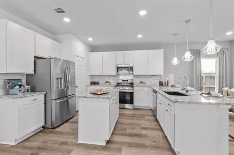 Kitchen - 14202 Firecracker Ln, Splendora, TX 77372 photo 5 of 6