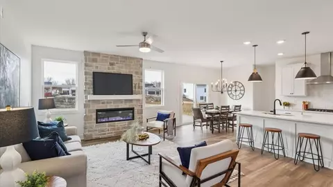 645 NW Concord Ln, Waukee, IA 50263