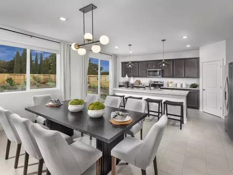 5205 Mount Airy St, Sacramento, CA 95835