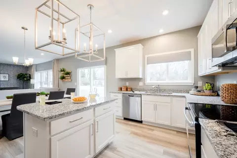 Kitchen - 105 Sycamore Dr, Circleville, OH 43113 photo 7 of 8