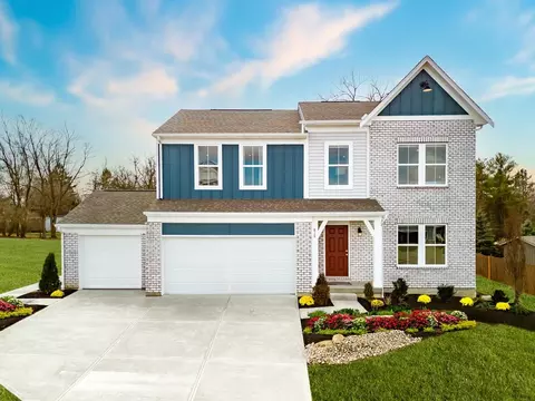 Exterior - 105 Sycamore Dr, Circleville, OH 43113 photo 6 of 20
