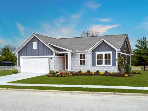 Exterior - 105 Sycamore Dr, Circleville, OH 43113 photo 3 of 20