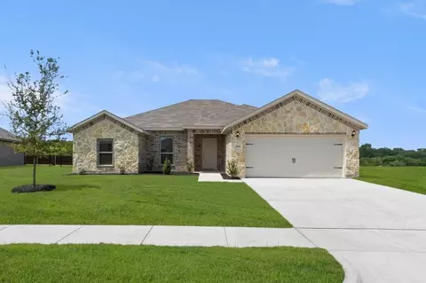 2613 River Bank Dr, Burleson, TX 76028