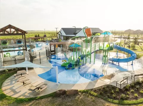 Exterior - 1027 Arbor Dr, Beasley, TX 77417 photo 5 of 12