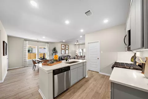 Kitchen - 1027 Arbor Dr, Beasley, TX 77417 photo 2 of 2
