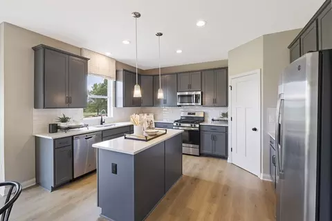 Kitchen - 537 Conductor Dr, Plain City, OH 43064 photo 3 of 5