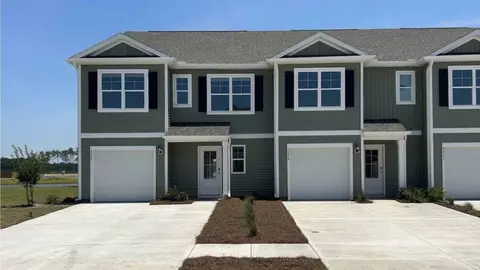 4327 Majesty Dr UNIT 403, Castle Hayne, NC 28429